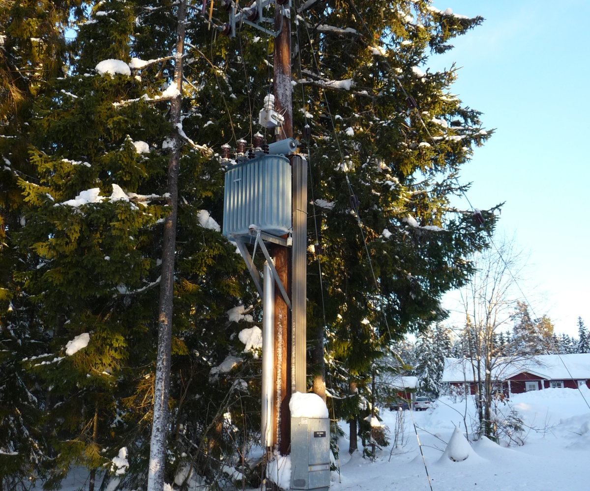Nedtagning av nödställd i stolpe