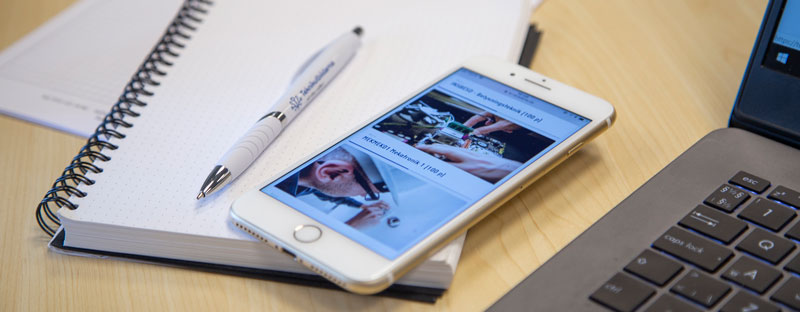 Läs våra webbkurser på alla plattformar.